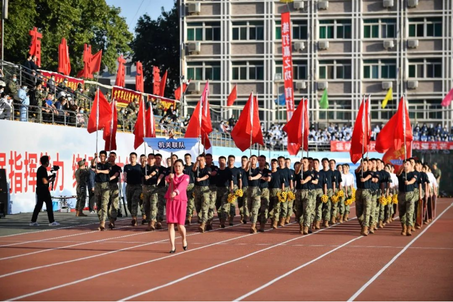 mg冰球突破网站官网第四届军事体育运动会开幕