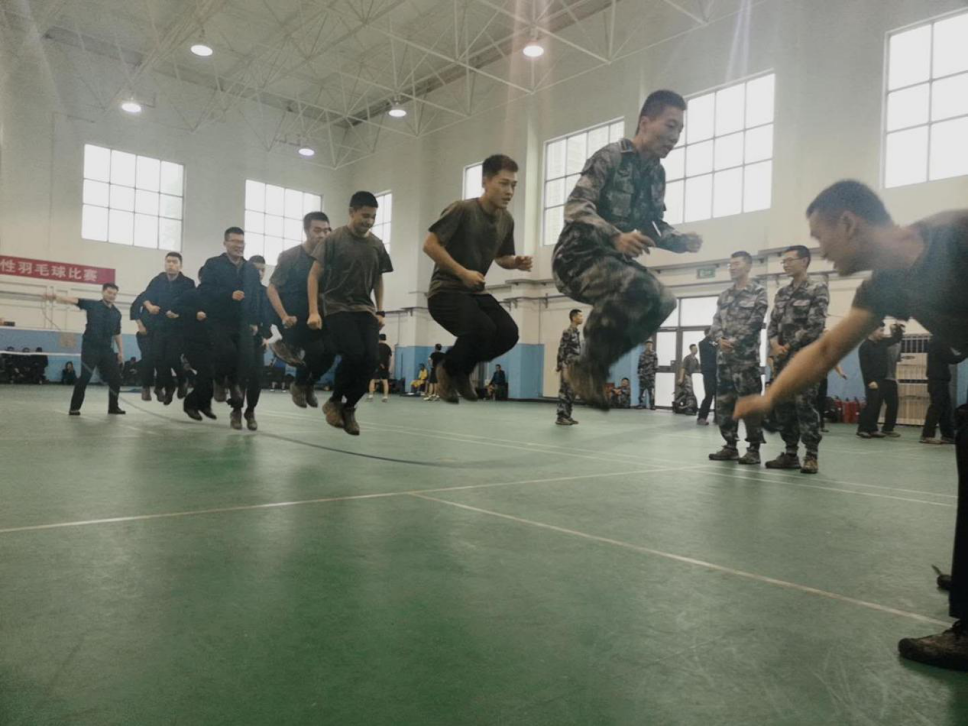 基础医学院团委举办“花样跳绳”比赛
