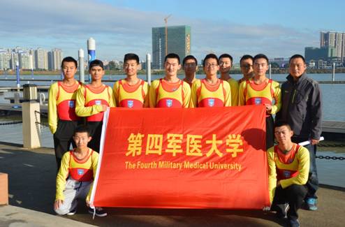 mg冰球勇夺“中国杯”多人赛艇公开赛（大学生组）大满贯