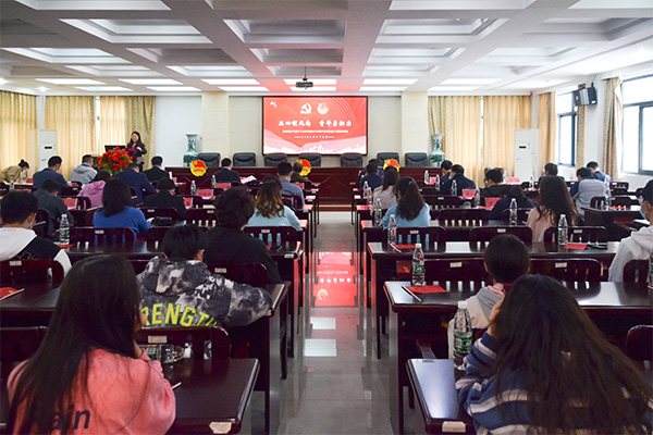 8f16872985ba408c9c81f65f9f8a2ad3.jpg 王红宇2.jpg