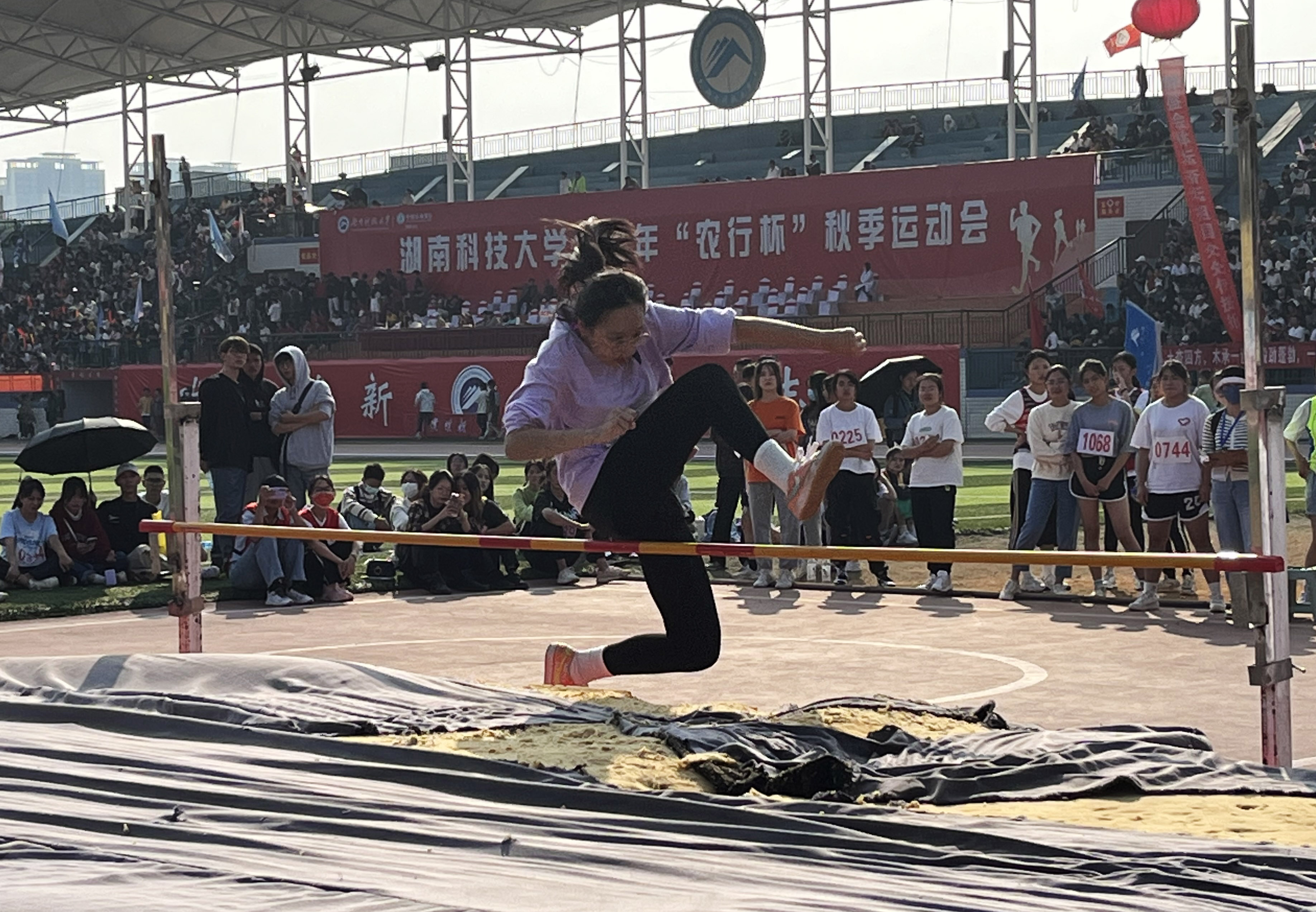 2f71ccf041da4e1e86a1ea2146f34595.jpg 2f71ccf041da4e1e86a1ea2146f34595.jpg